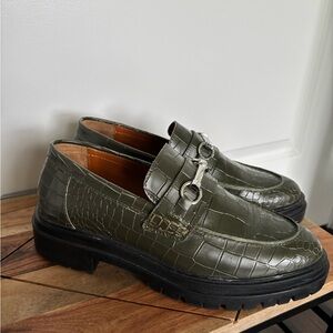 EUC KAREN MILLEN Leather Croc Snaffle Loafers, Olive Green, Women: US 9.5   (40)